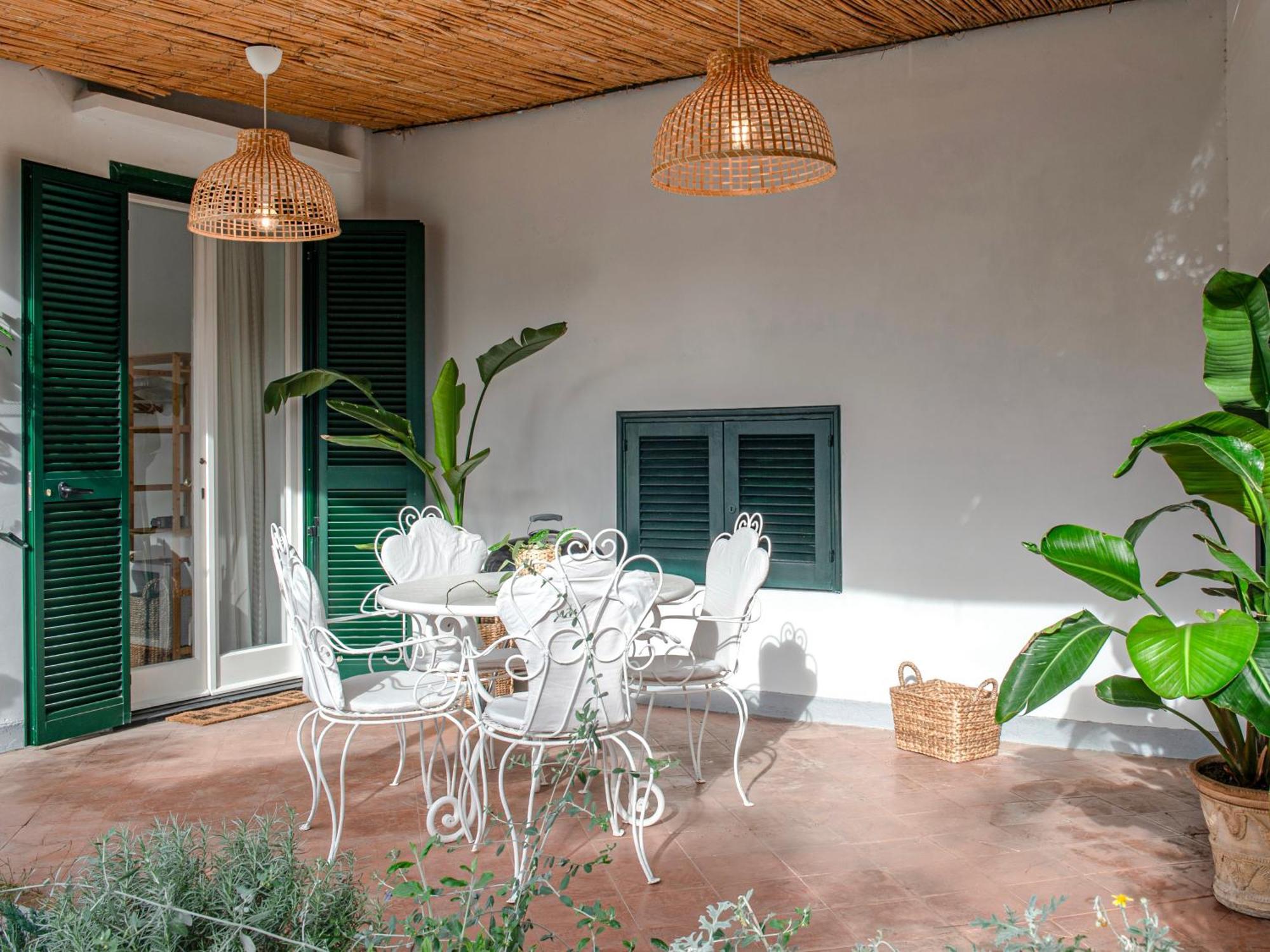 Casa vacanze Michela, 2br, 2bt, Amazing Patio, Jacuzzi, Newly Renovated *