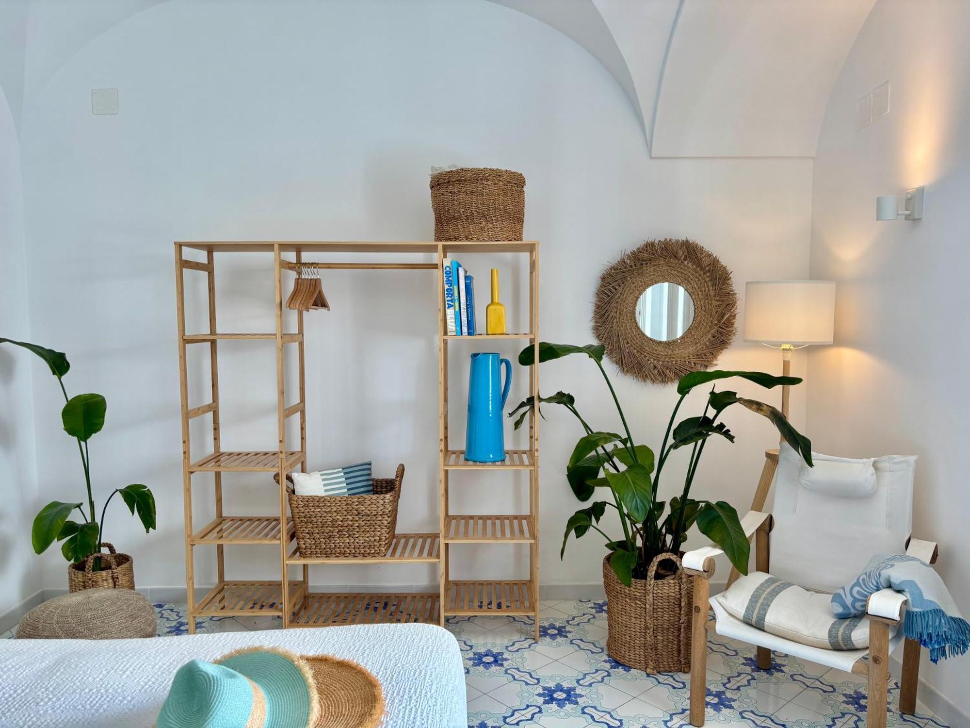 Michela, 2br, 2bt, Amazing Patio, Jacuzzi, Newly Renovated Casa vacanze